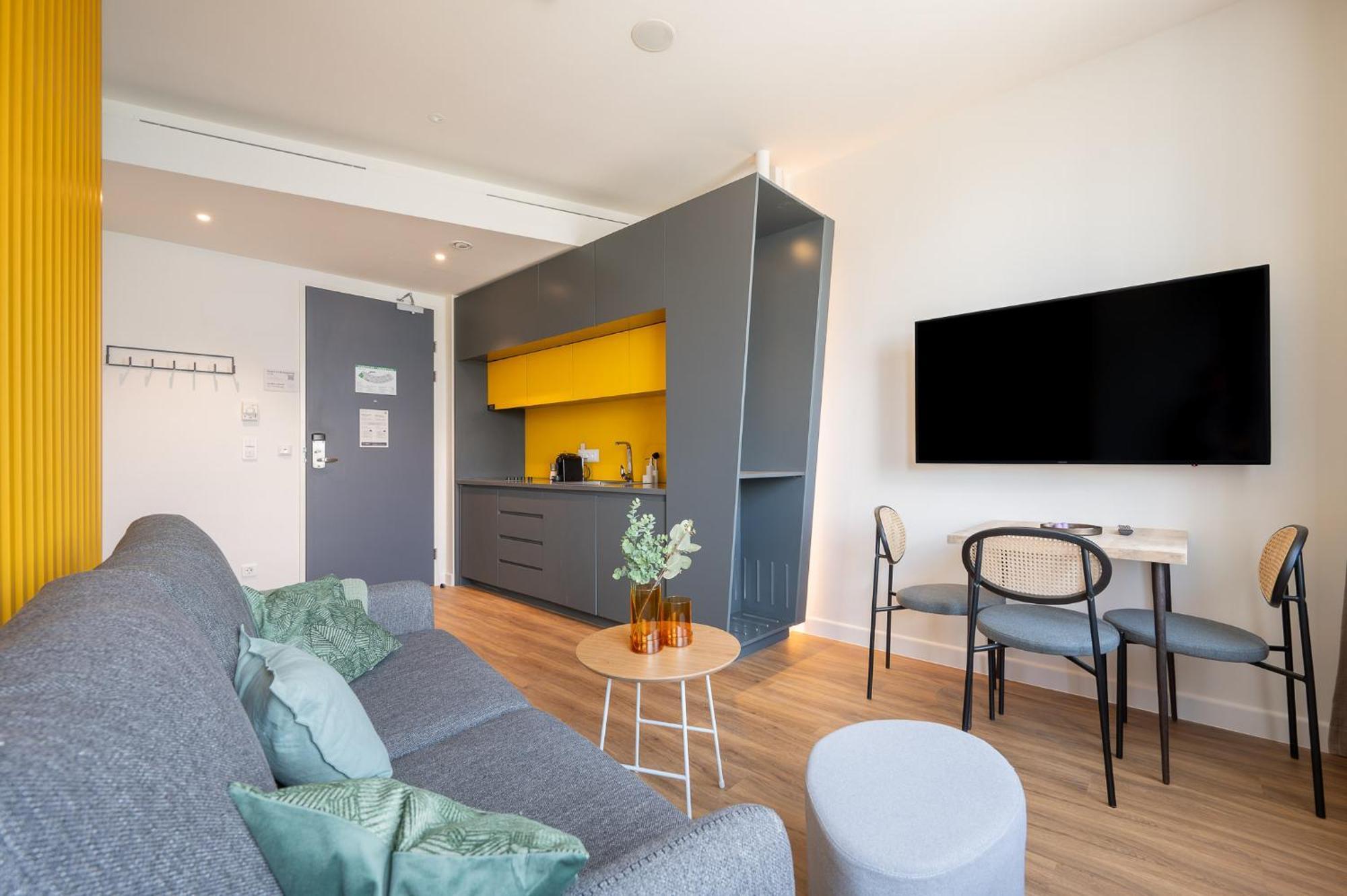 Limehome Amsterdam Gatwickstraat 部屋 写真